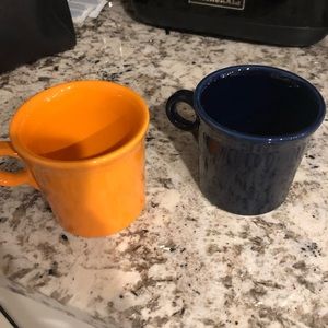 Fiesta ware 16 piece serving 4.